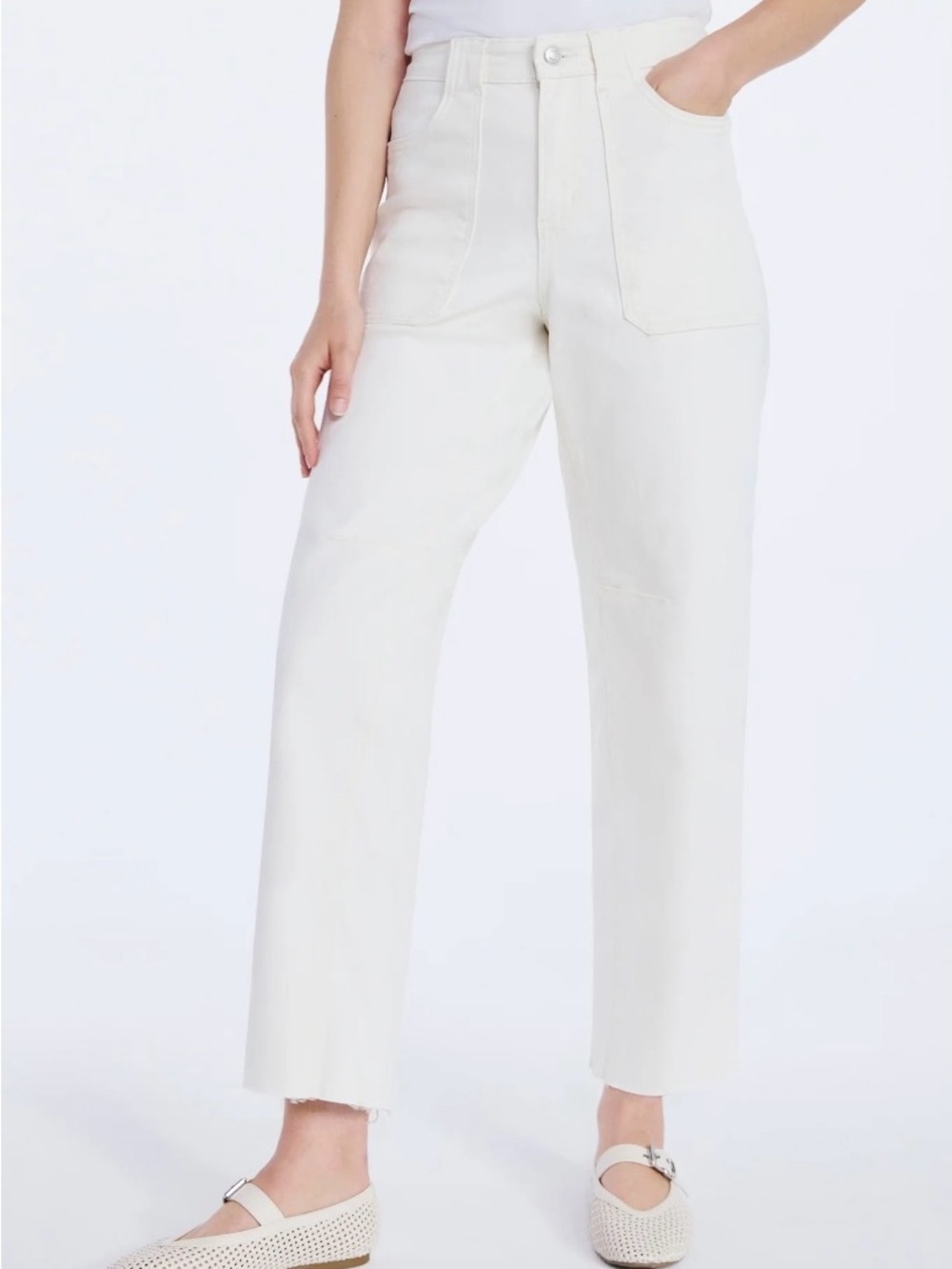 Free Assembly Women's Cropped Carpenter Barrel Jeans, 27"
Inseam Sz 12